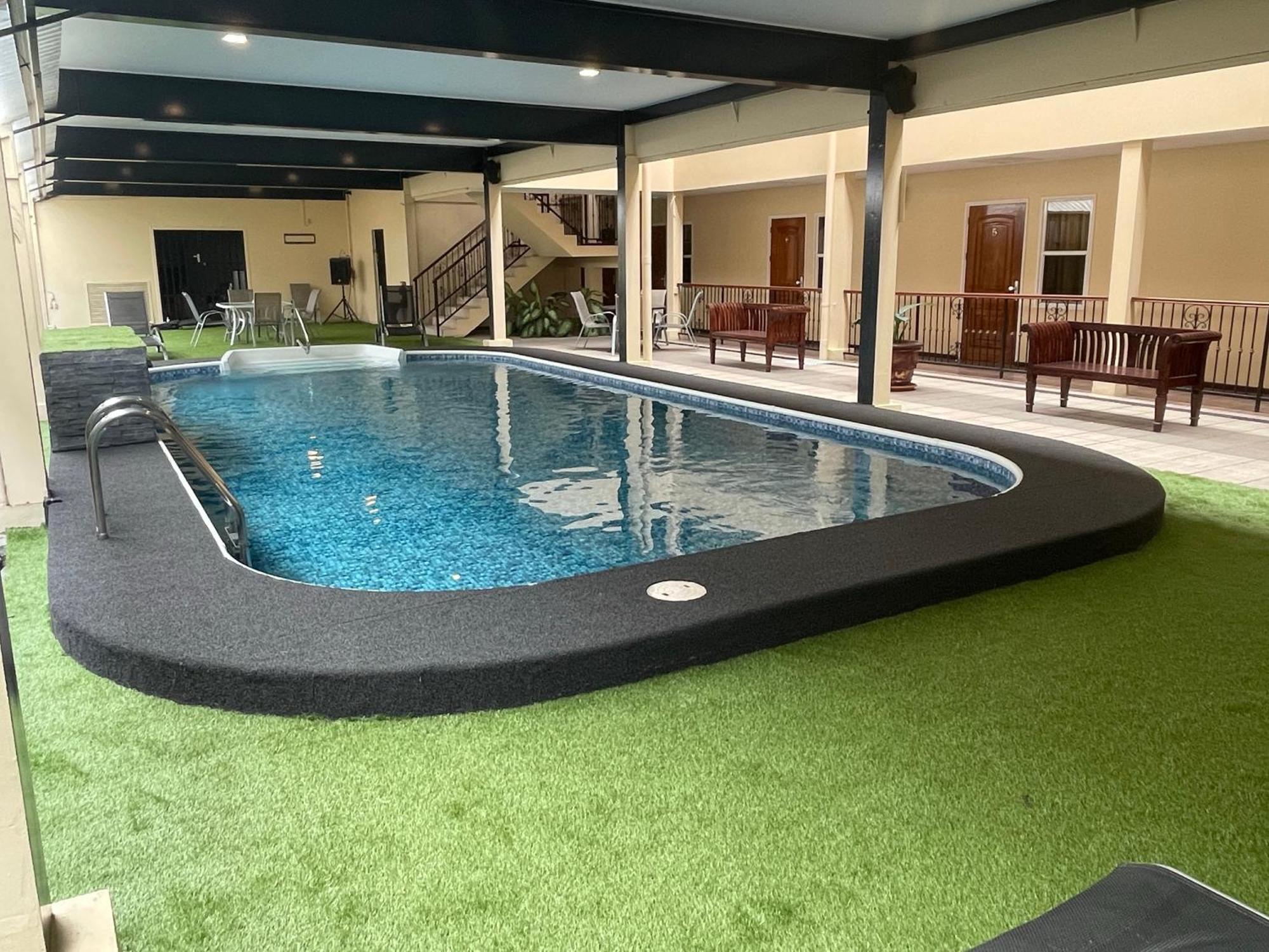 101 Suites Paramaribo Exterior foto